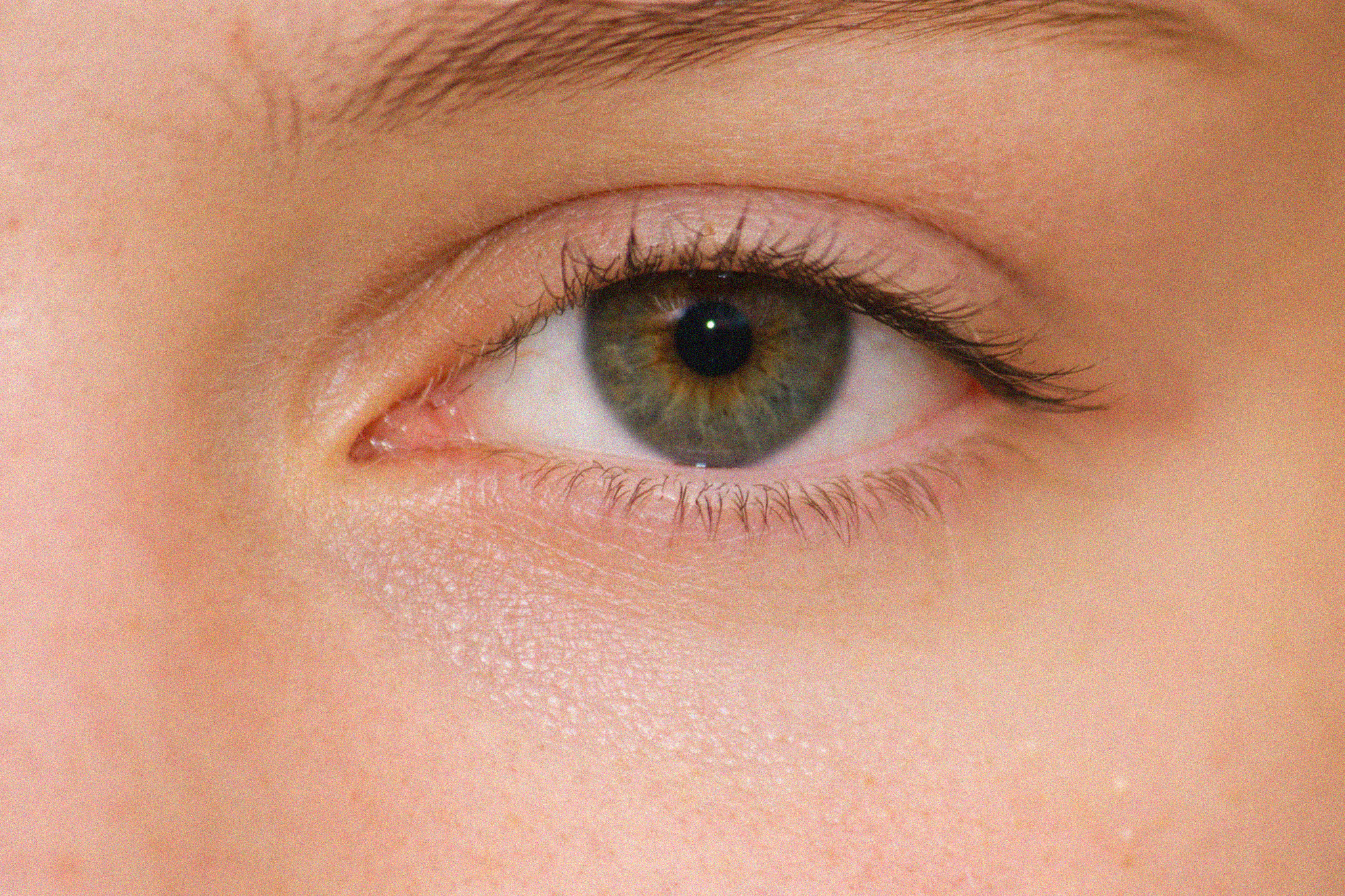 Before using eyelash serum week 0